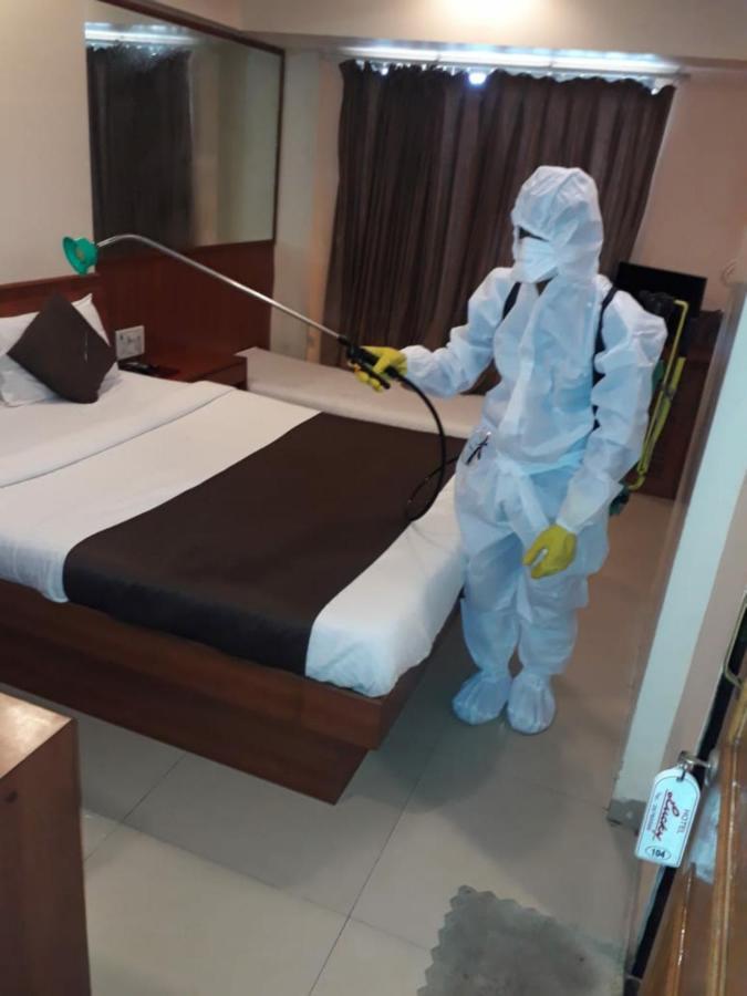 Lucky Hotel Goregaon Mumbai  Buitenkant foto