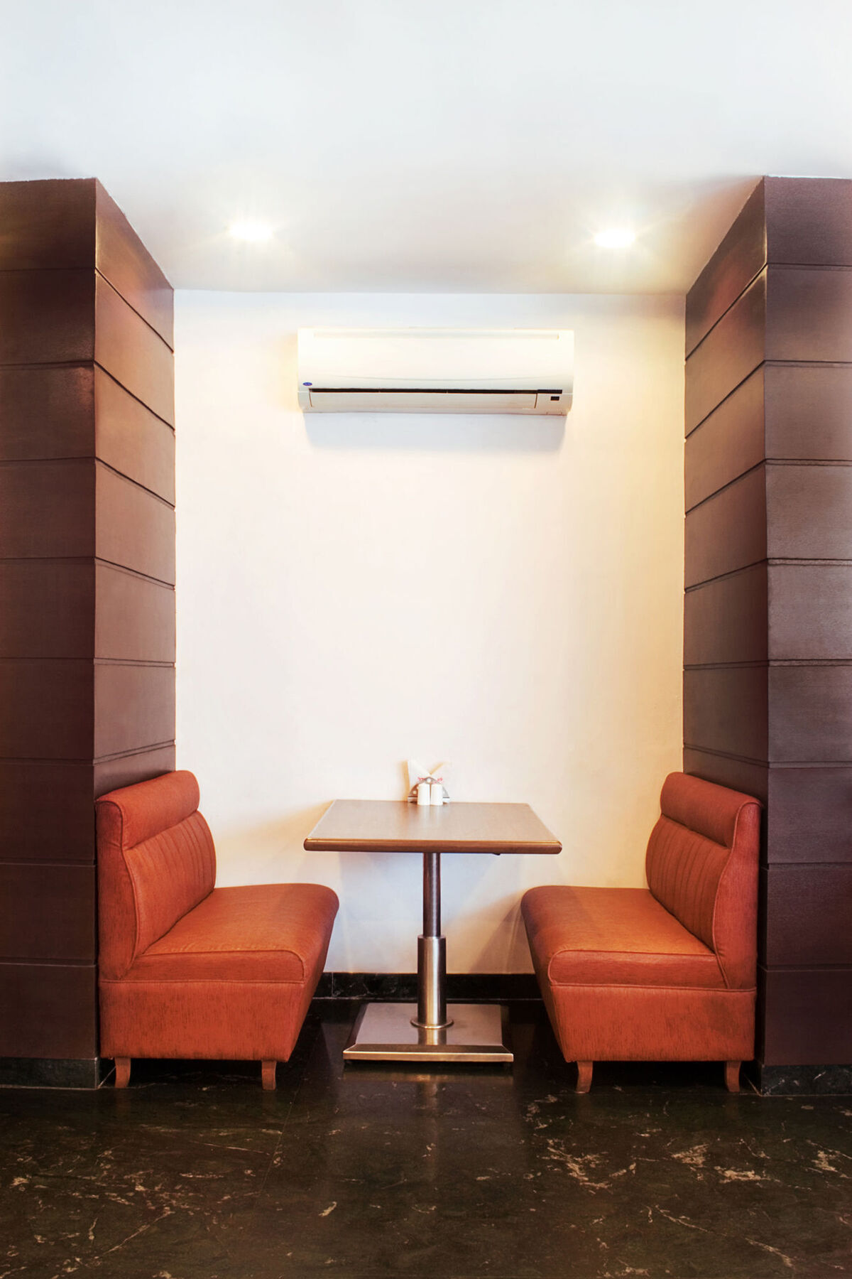 Lucky Hotel Goregaon Mumbai  Buitenkant foto